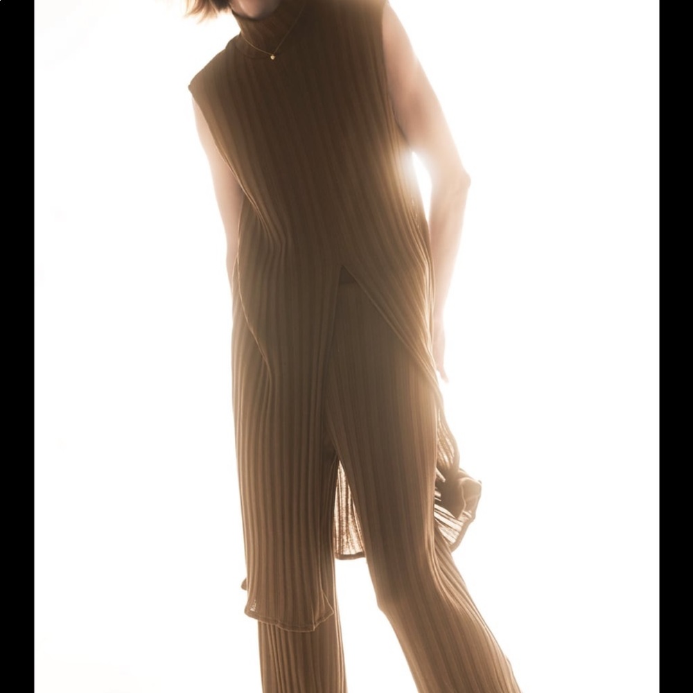 🆕 Zara 2-Piece Slit Ribbed Tunic & Flared Ribbed Pants Set SIZE Large - Picture 7 of 13
